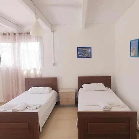 Marina Apartaments Himare Exterior photo