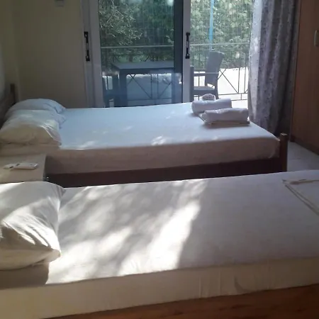 Marina Apartaments Himare Exterior photo